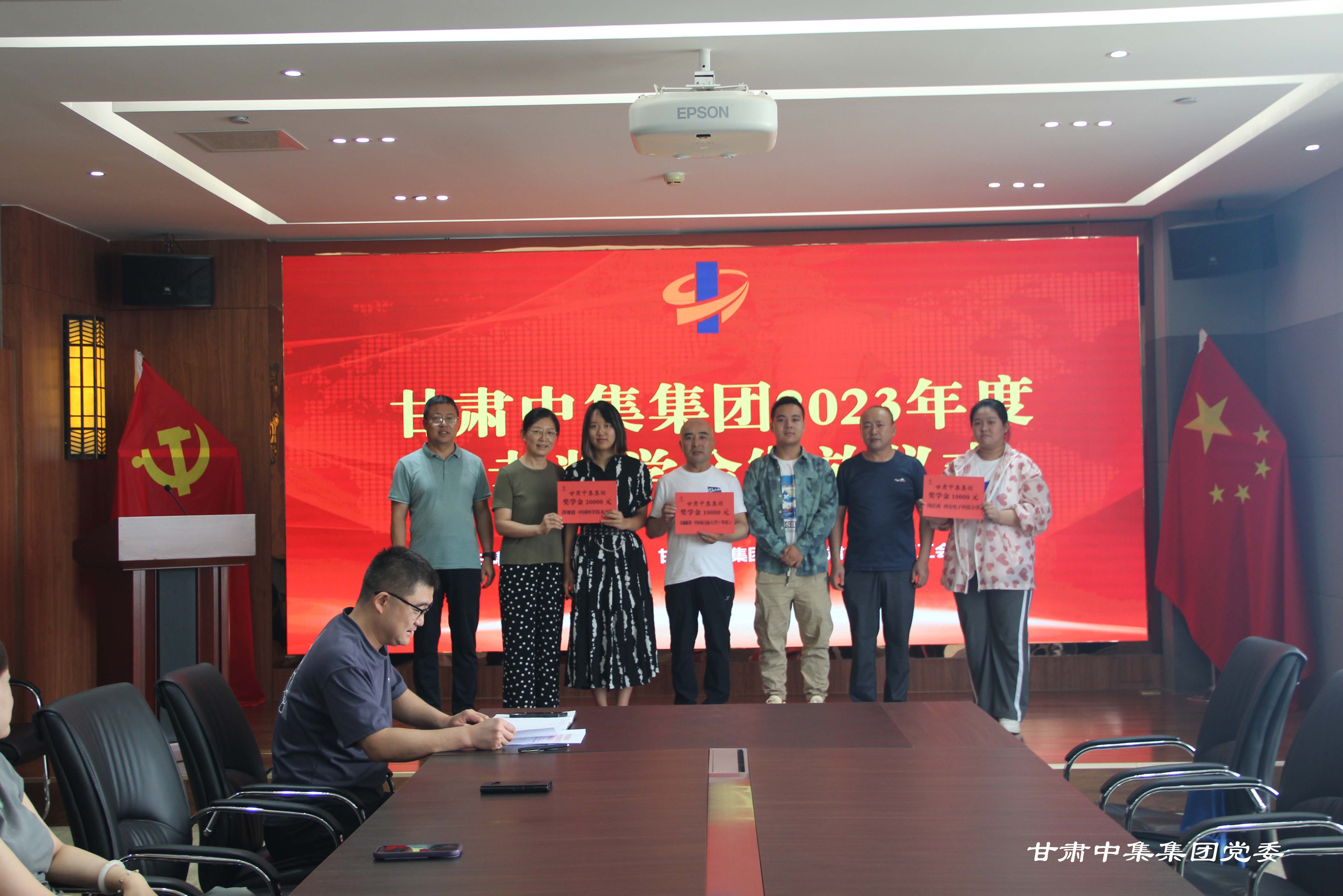 ��ϵ�W(xu��)��   ����(m��ng)�h(yu��n)��--���C�м����F(tu��n)2023��ȆT����Ů�߿����W(xu��)��l(f��)�Ńxʽ�A�M(m��n)�e��